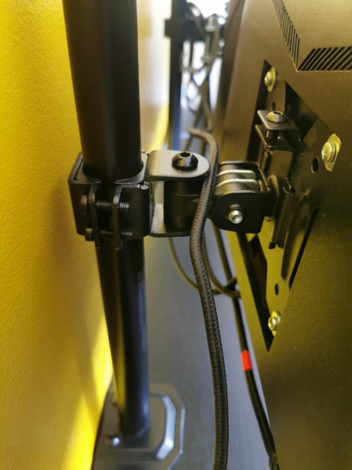 ErGear Monitor Mounts bras écran 13-32 pouces VESA 8kg
