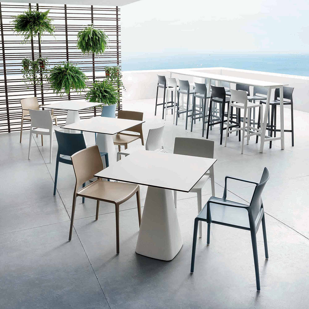 CUF MILANO Bakhita chaise visiteur accueil empilable