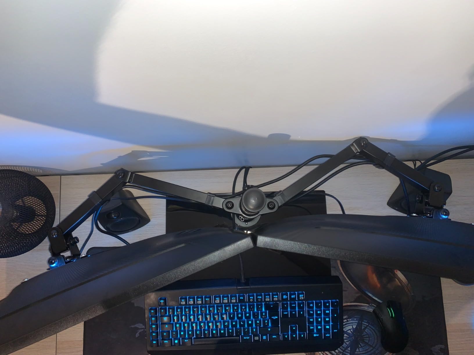 ErGear Monitor Mounts support double ecran 32 pouces