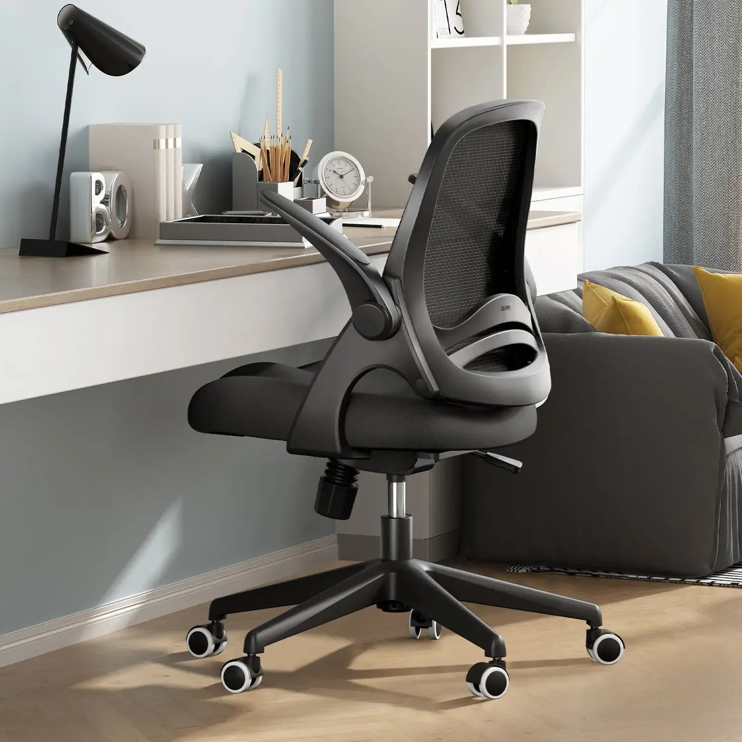 Hbada J1 Chaise de bureau noir accoudoirs relevables