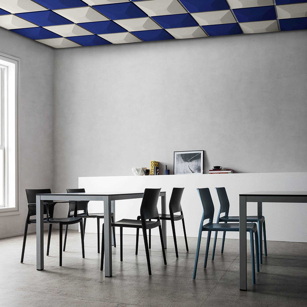 CUF MILANO Bakhita chaise visiteur accueil empilable