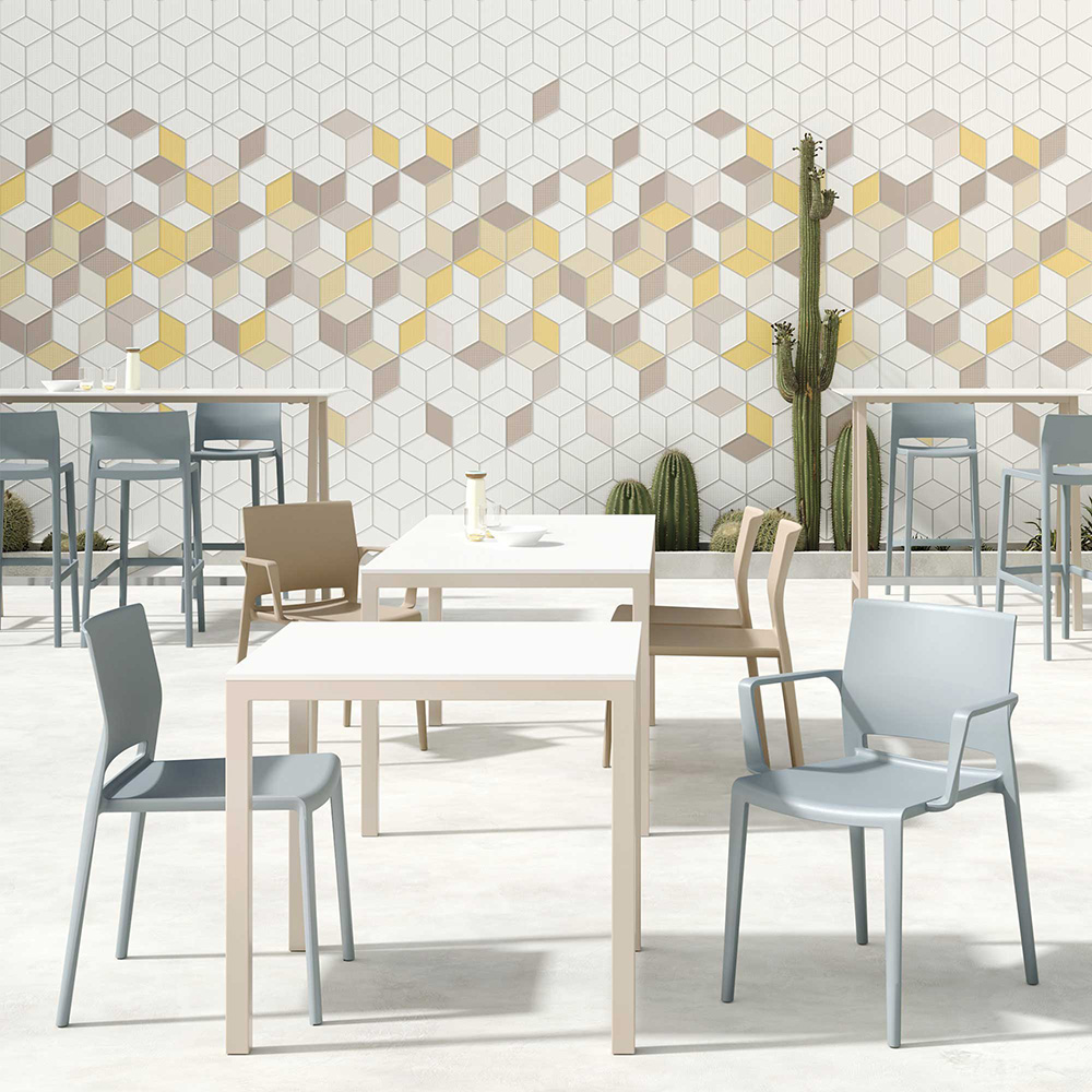 CUF MILANO Bakhita chaise visiteur accueil empilable