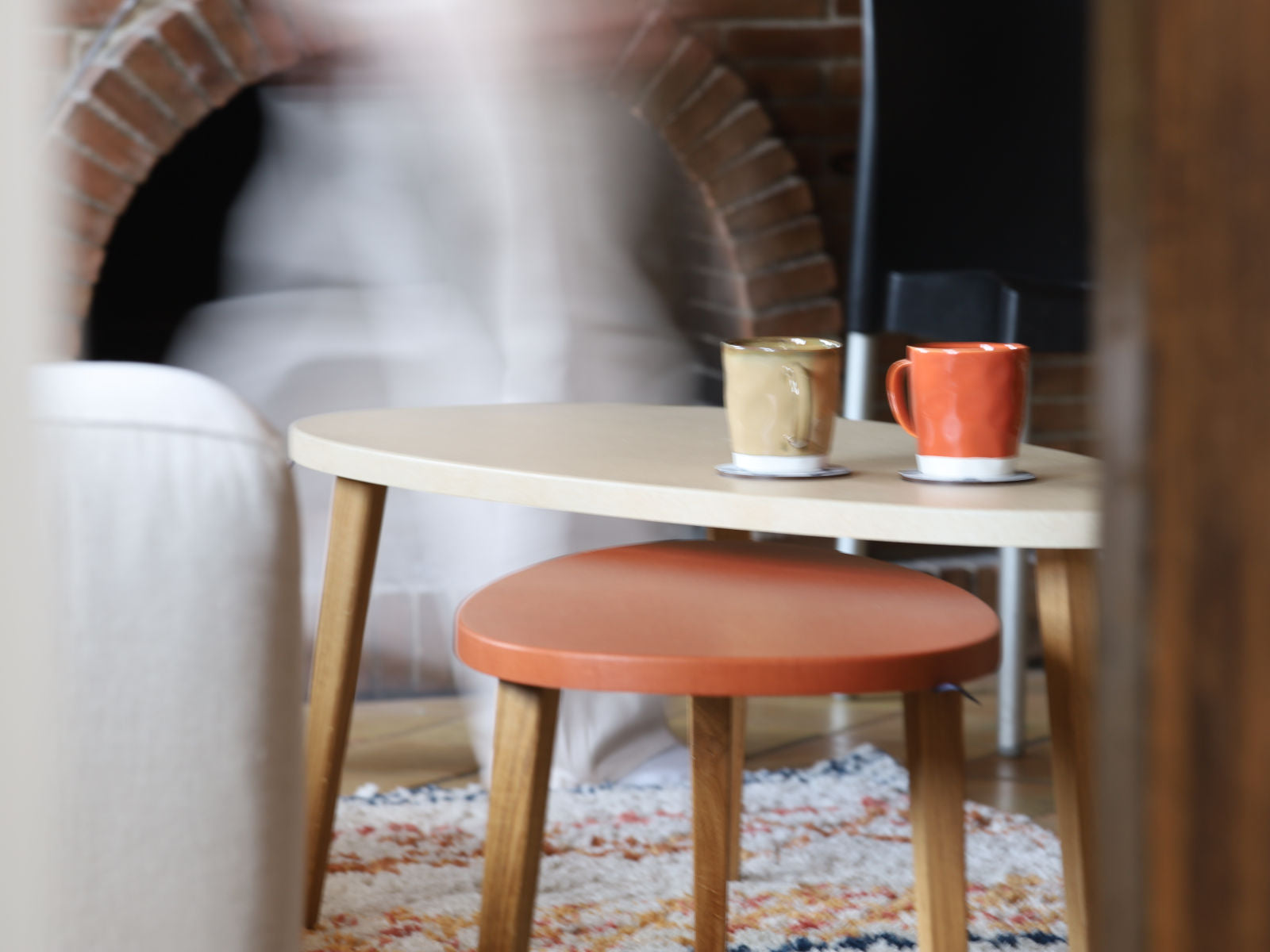 Tizu Bellecombe tables gigognes Beige Revel Rouge Lamy