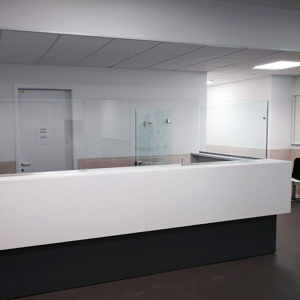 CUF MILANO On Demand banque accueil comptoir bureau
