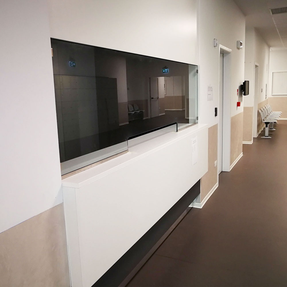 CUF MILANO On Demand banque accueil comptoir bureau