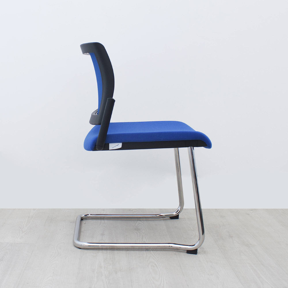 CUF MILANO Kind chaise cantilever résille visiteur